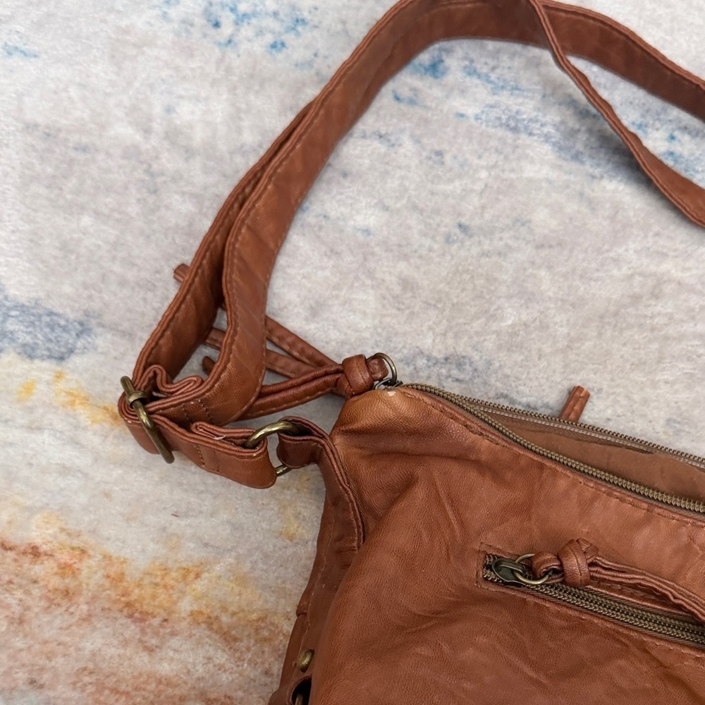 Stone & Co. Tan Leather Shoulder Bag - Picture 8 of 11